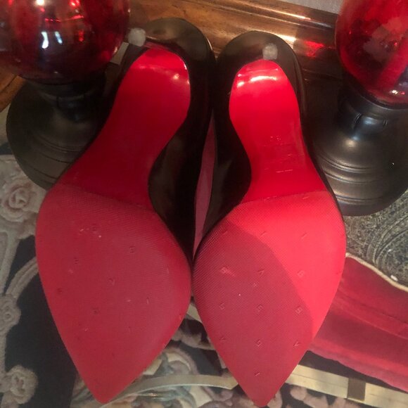 EUC Christian Louboutin Pumps Heels - Picture 4 of 7